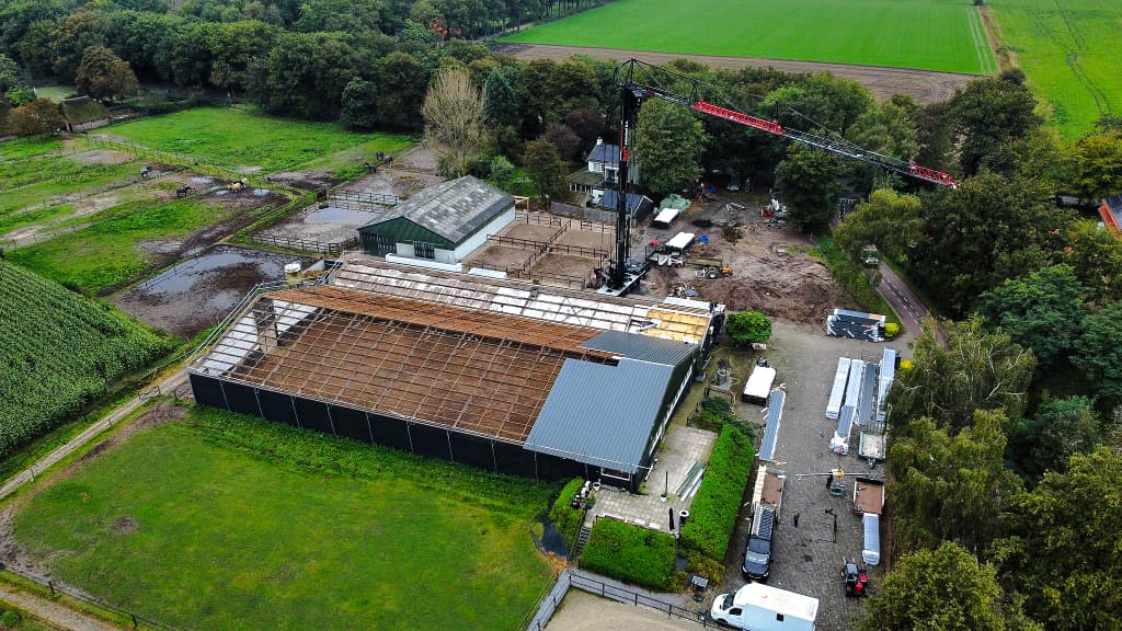 Roof renovation in Teteringen