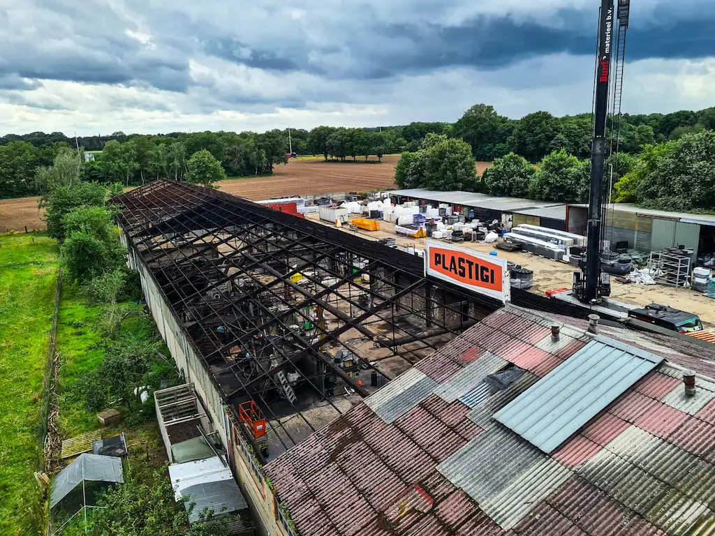 Half remediated roof in Herentals